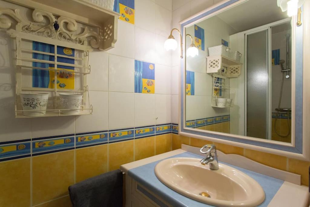 Le Suquet Superbe Studio, 300m Plage, 700 Du Palais Apartment Cannes