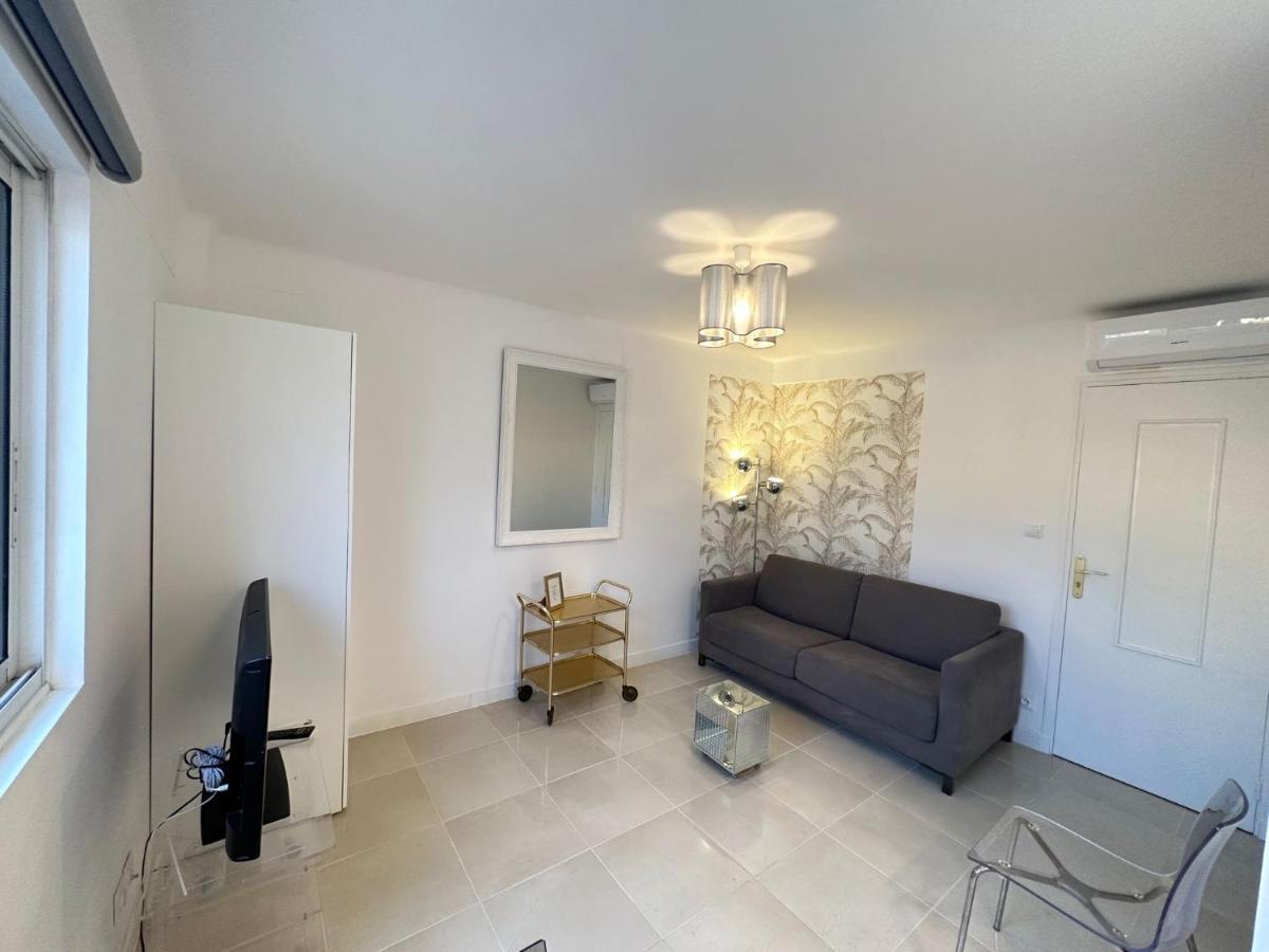 Carnot 2 Apartment *