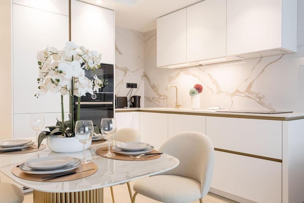 Magnifique 5 Stars - Parking - Terrasse - 3 Mins De La Croisette - Palais Royal By Halldis Apartment *