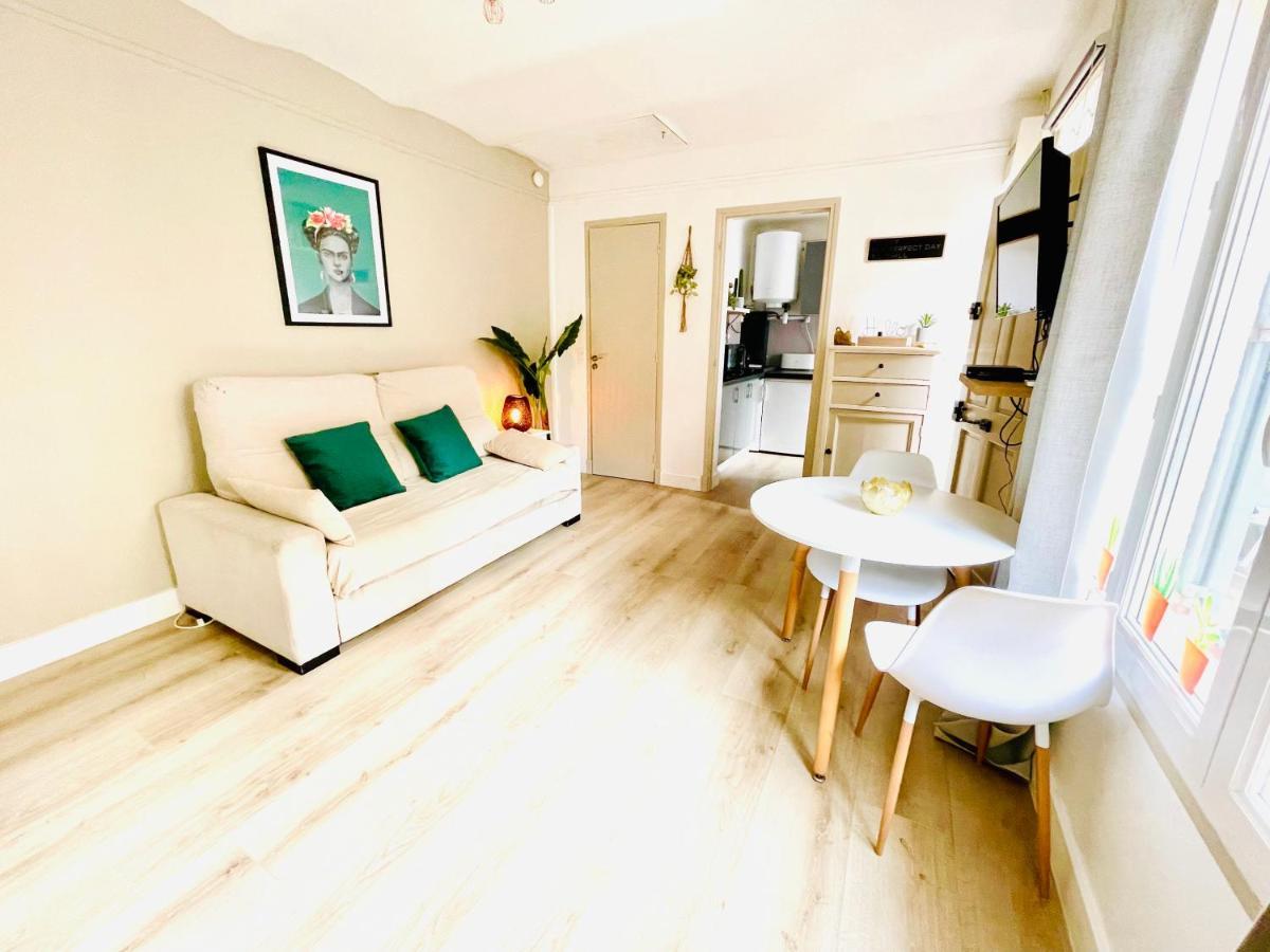 Maisonnette Bas Suquet, 200m Plages, 700m Palais, Au Calme