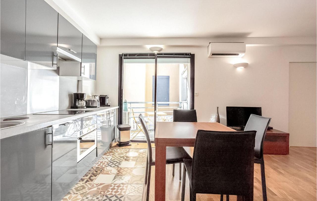 Apartment 1 Bedroom Amazing In *