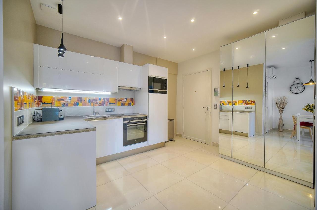 Apartment 2 Pieces Moderne 8 Mn Du Palais A1b238 Cannes
