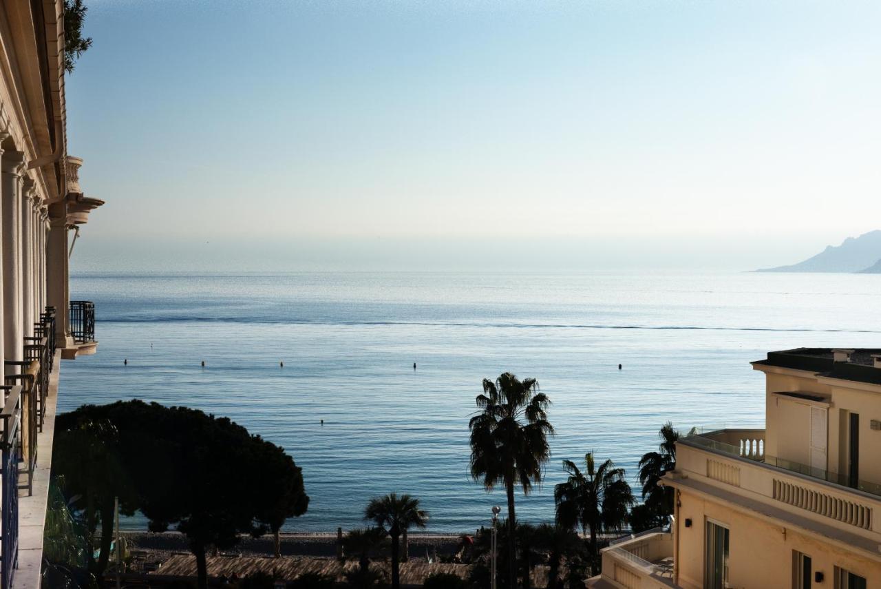 Croisette Vue Laterale Cannes