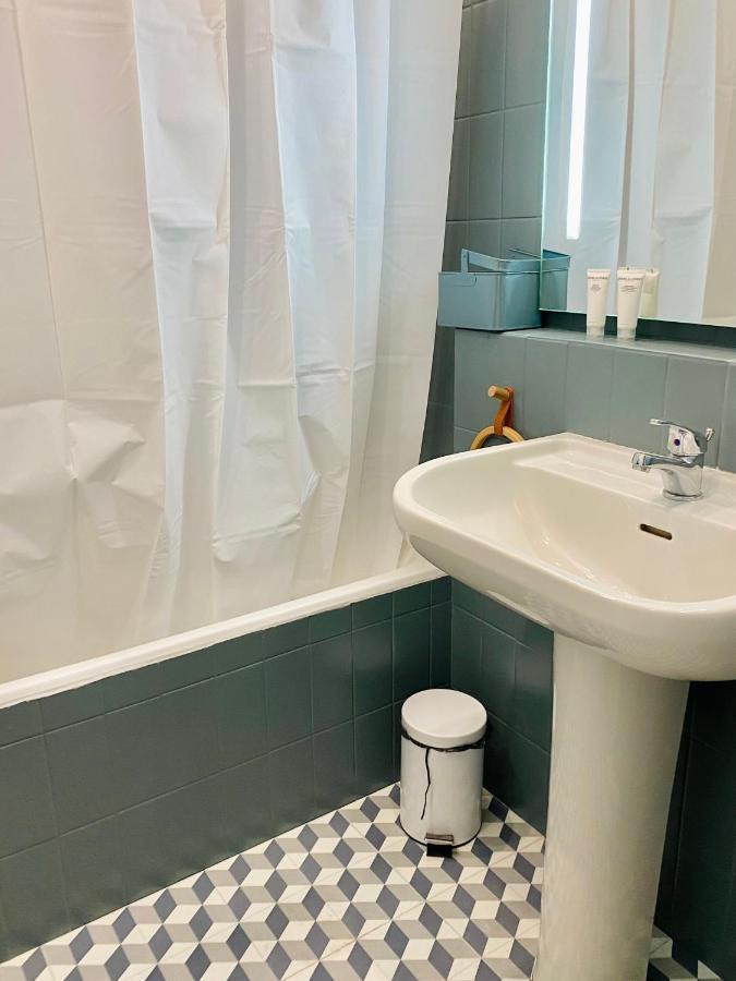 Jardins De Saint-louis, Grand 2 Pieces 750m Palais Des Festivals Parking Possible Apartment *