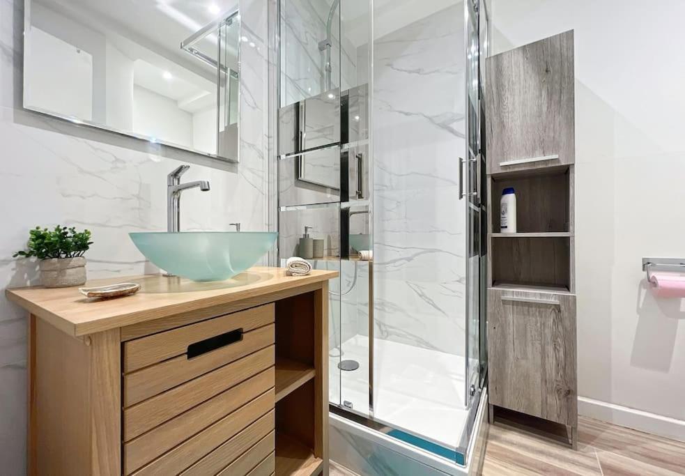 Le Mimont - Hyper Centre - Lumineux - Spacieux Appartement *