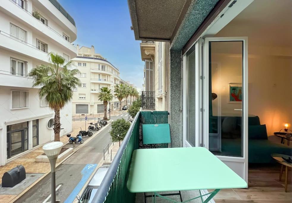 Le Mimont - Hyper Centre - Lumineux - Spacieux Appartement