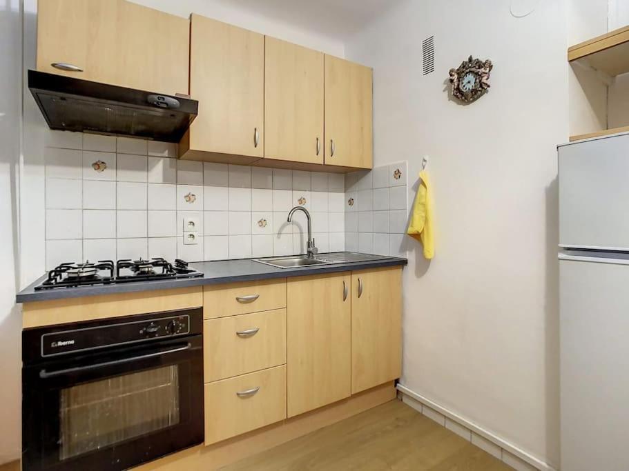 2 Minutes A La Apartment