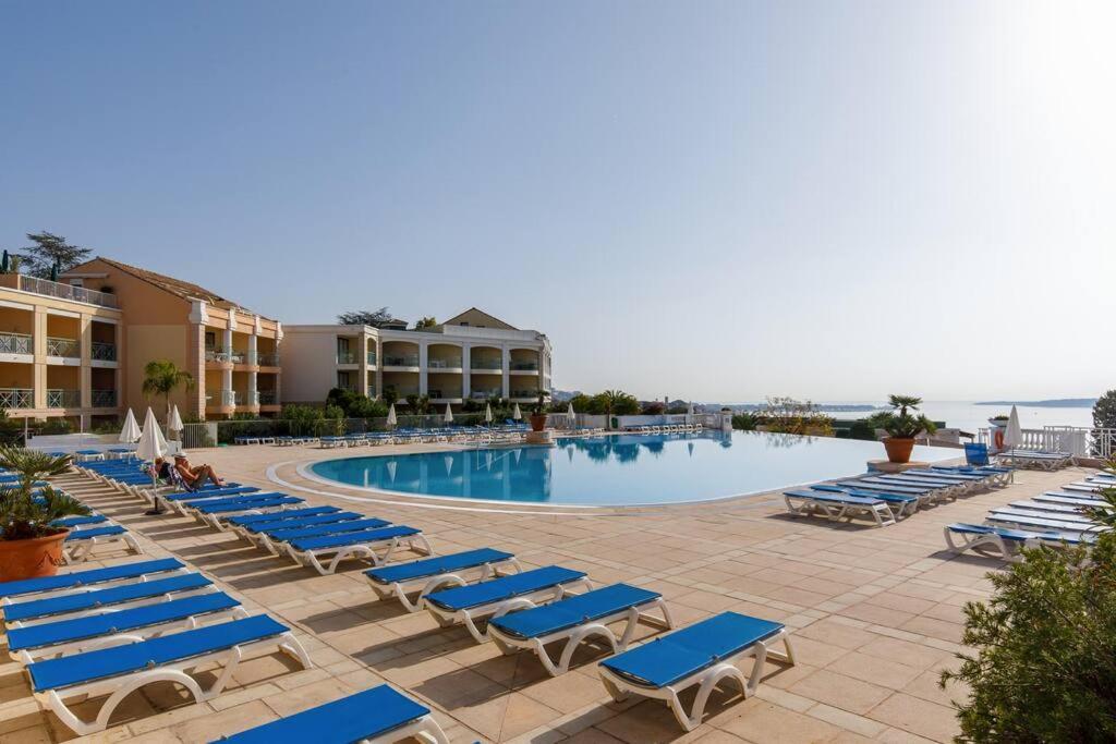 Renoir 2 Etoiles Yourhosthelper * Cannes