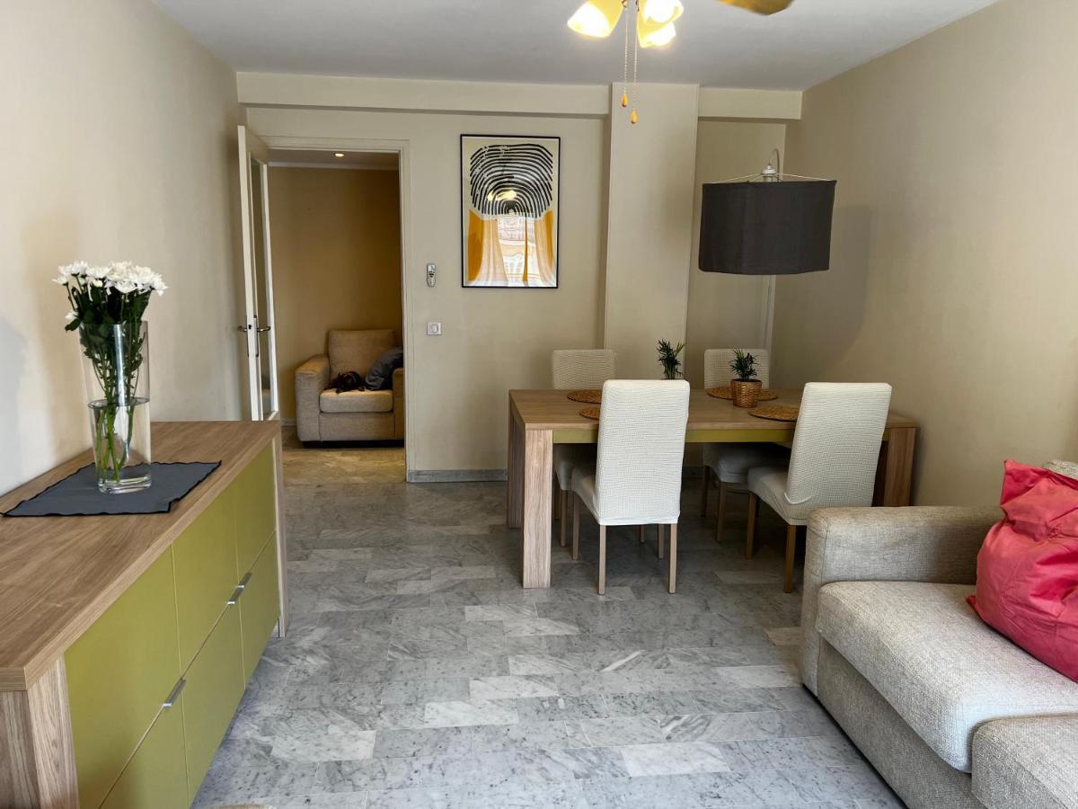 Mimosas -2 Rooms-terrace-city Center -air Conditioning *