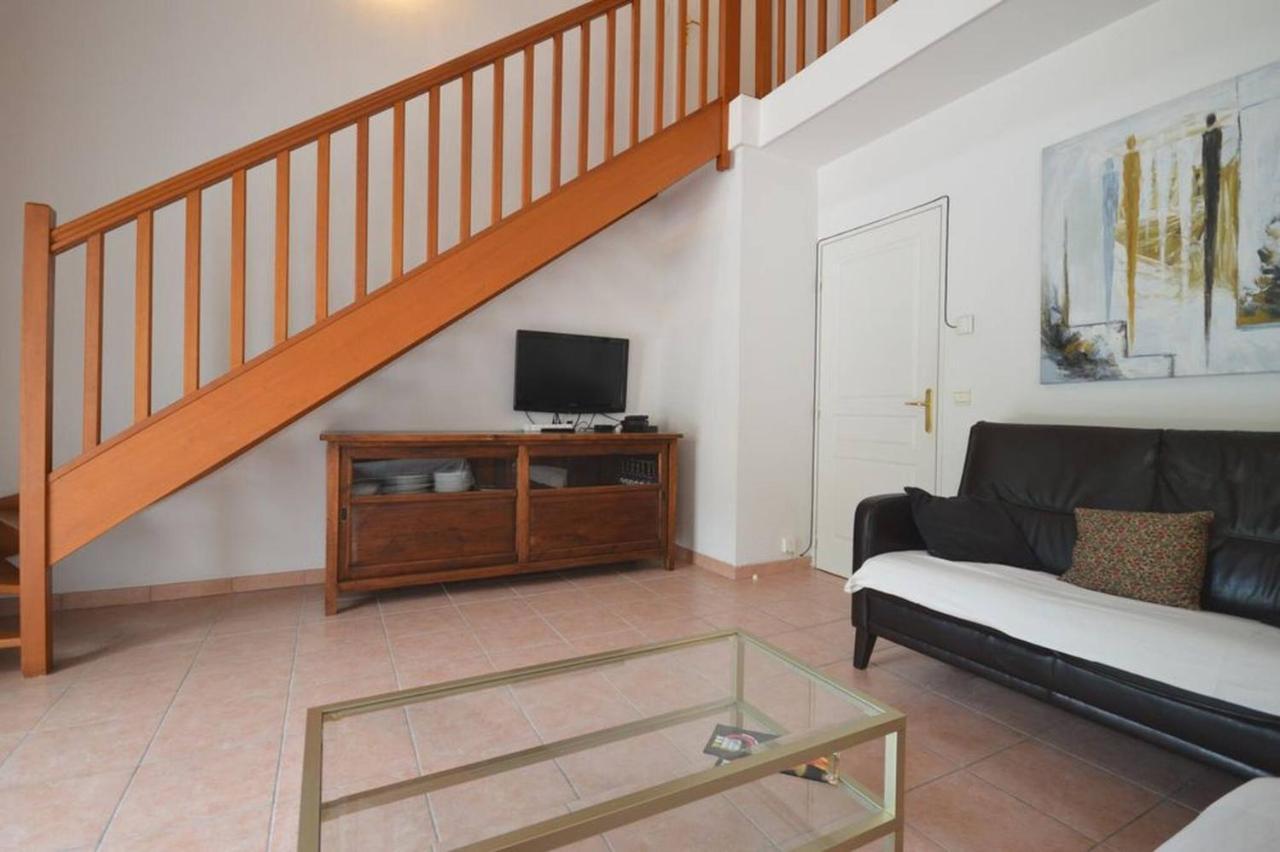 Croix Des Gardes - Piscine Partagee- Villa *