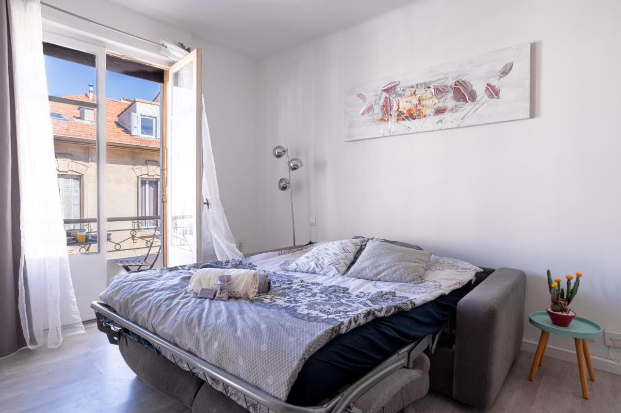 Centre With A Balcony Apartment