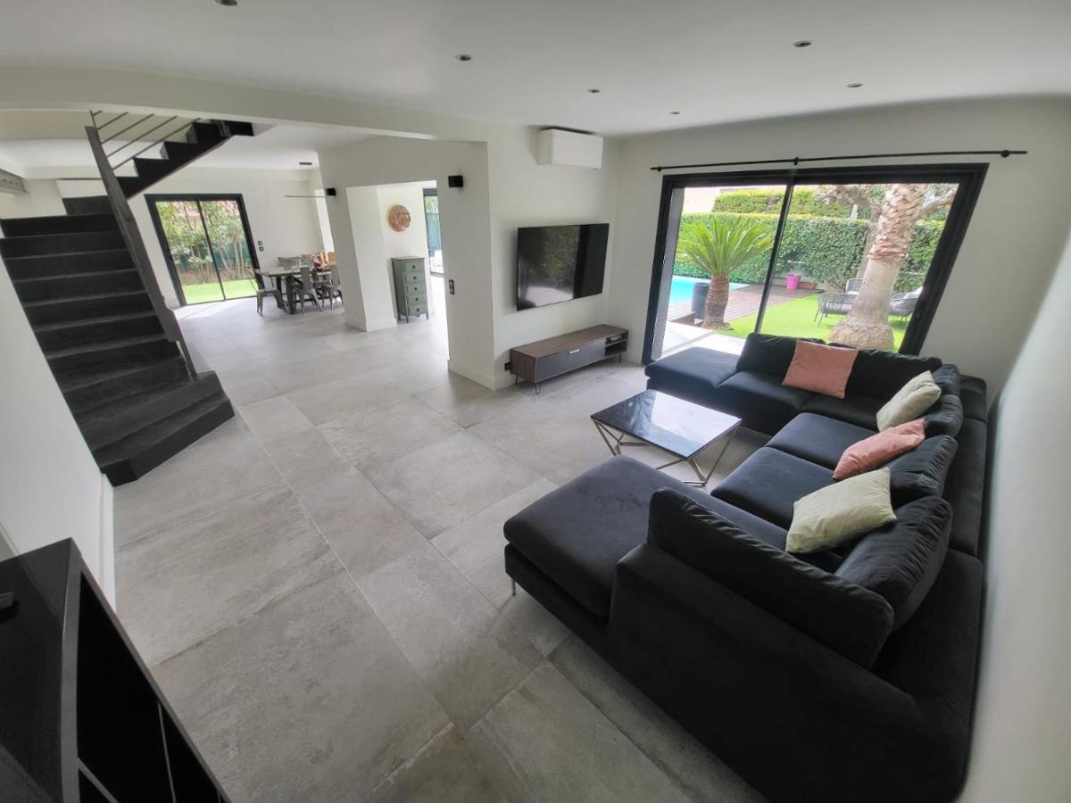 Villa Bel Air Cannes: Renovated Beachfront Retreat With Pool Cannes