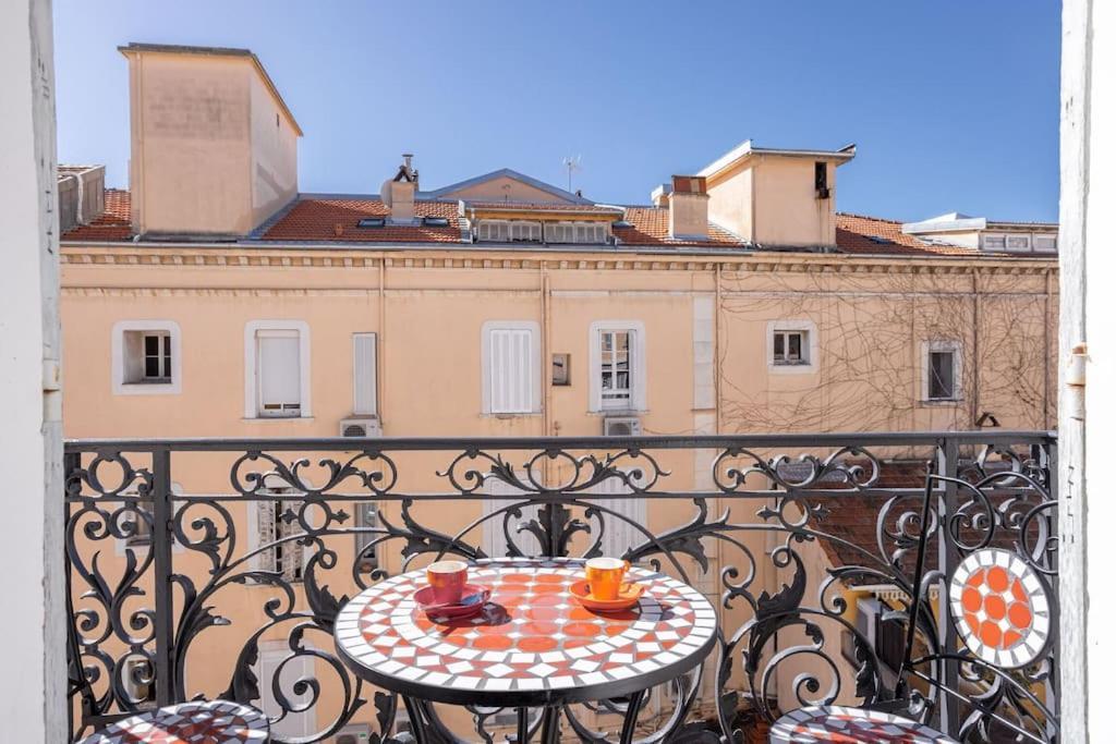 Luxury With Balcony On Famous Rue D'antibes! - Kiss By Halldis *