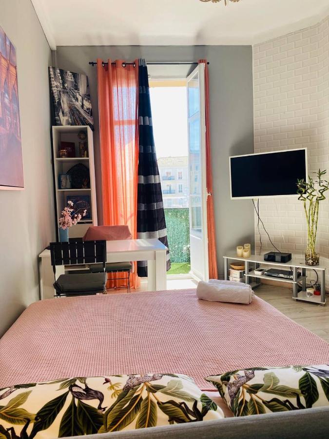 Riviera Center Apartment *