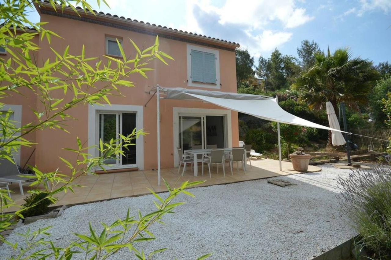 Croix Des Gardes - Piscine Partagee- Pousada