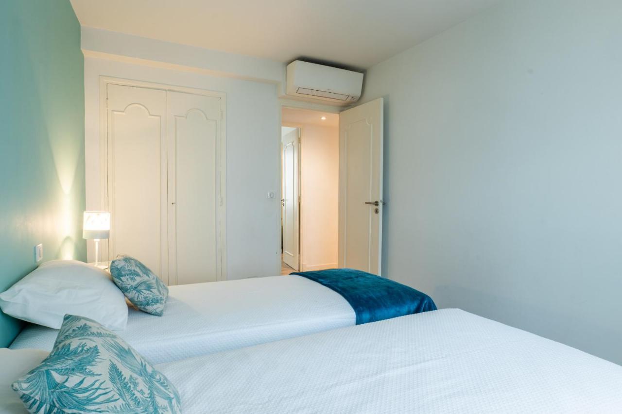 Apartment 3-br Steps From Palais Des Festivals *