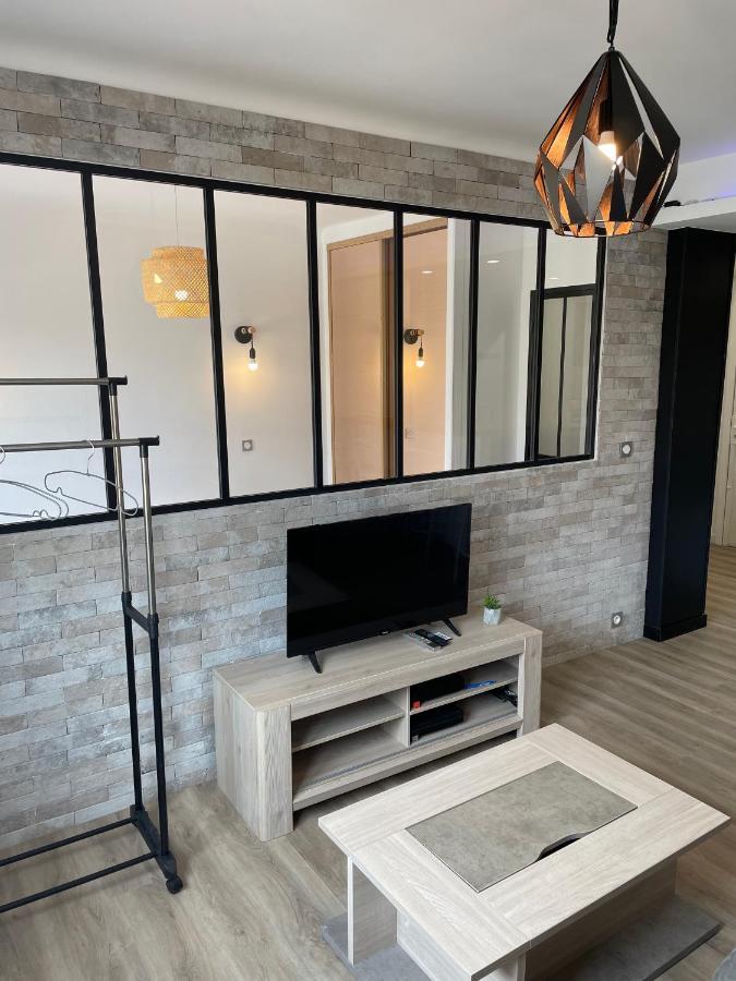 Modern And Pleasant In The Heart Of The Apartment