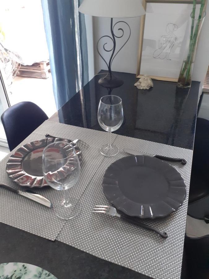 Apartment Studio Terrasse Proche Palais Des Festivals *