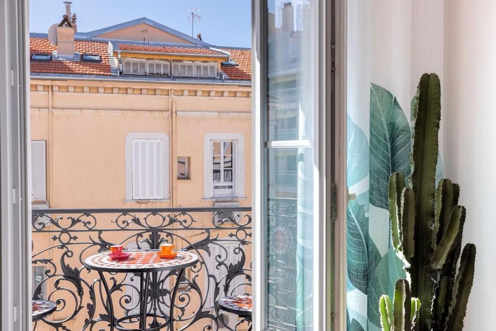 Luxury With Balcony On Famous Rue D'antibes! - Kiss By Halldis Apartment *