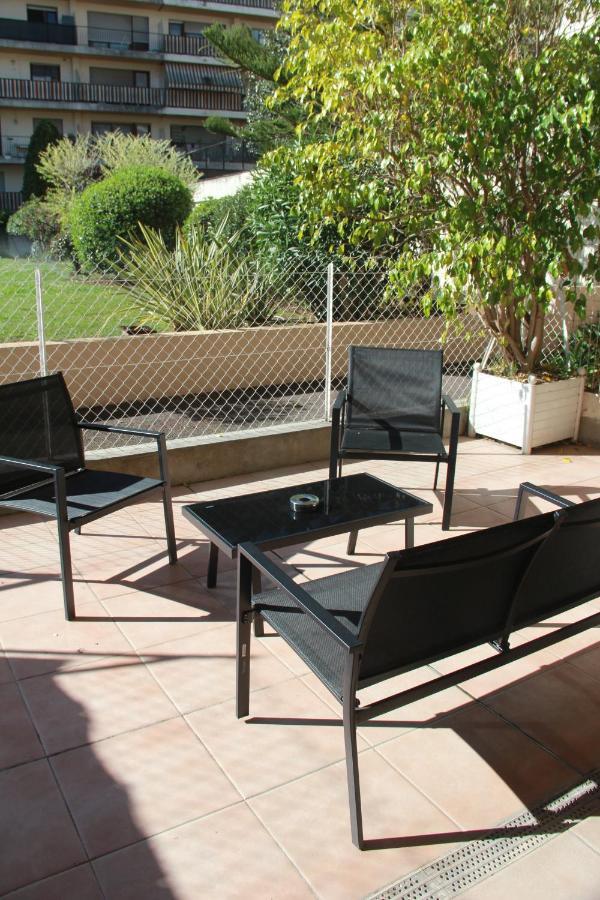Appartement Bay - Les Arenes - Cosy Avec Parking *