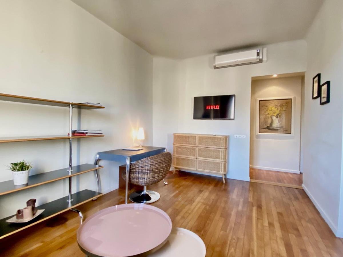 Apartment Latour Maubourg By Scls Locations Cannes
