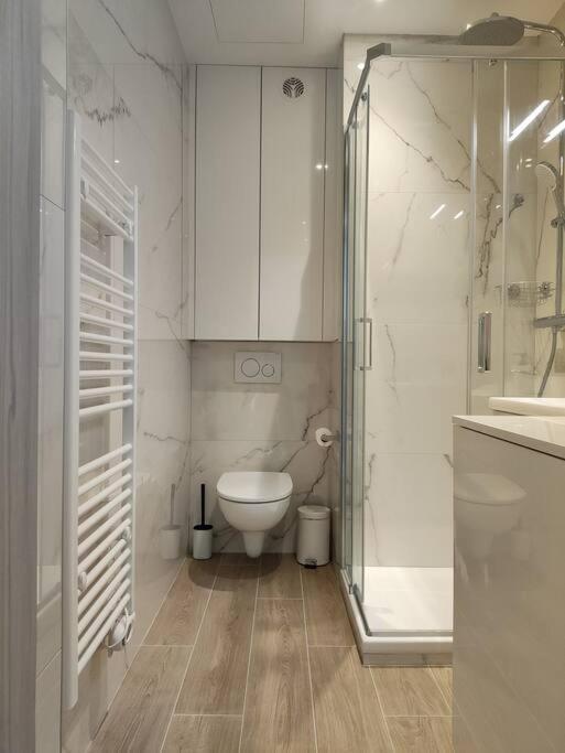 Apartment Calme Et Climatise Au Coeur De Cannes