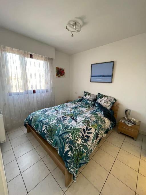 7mn From The Center/ Pool/parking Apartment *