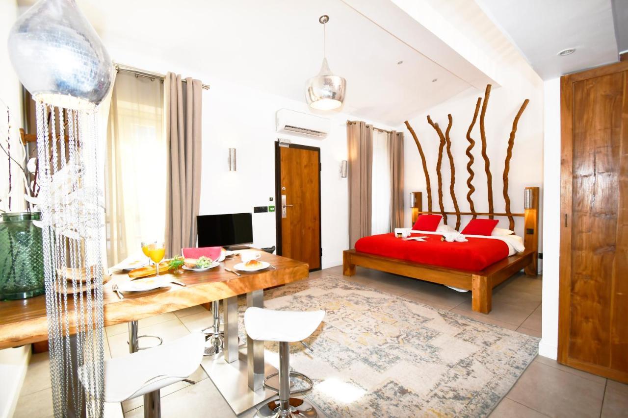 Design Yourhosthelper Cannes