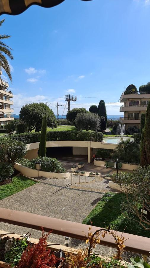 Licorne G14 * Cannes