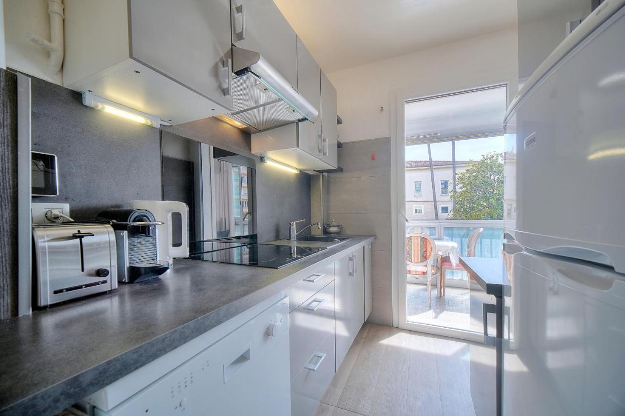 Le - 2 Pieces - Loggia - Vca Apartamento *