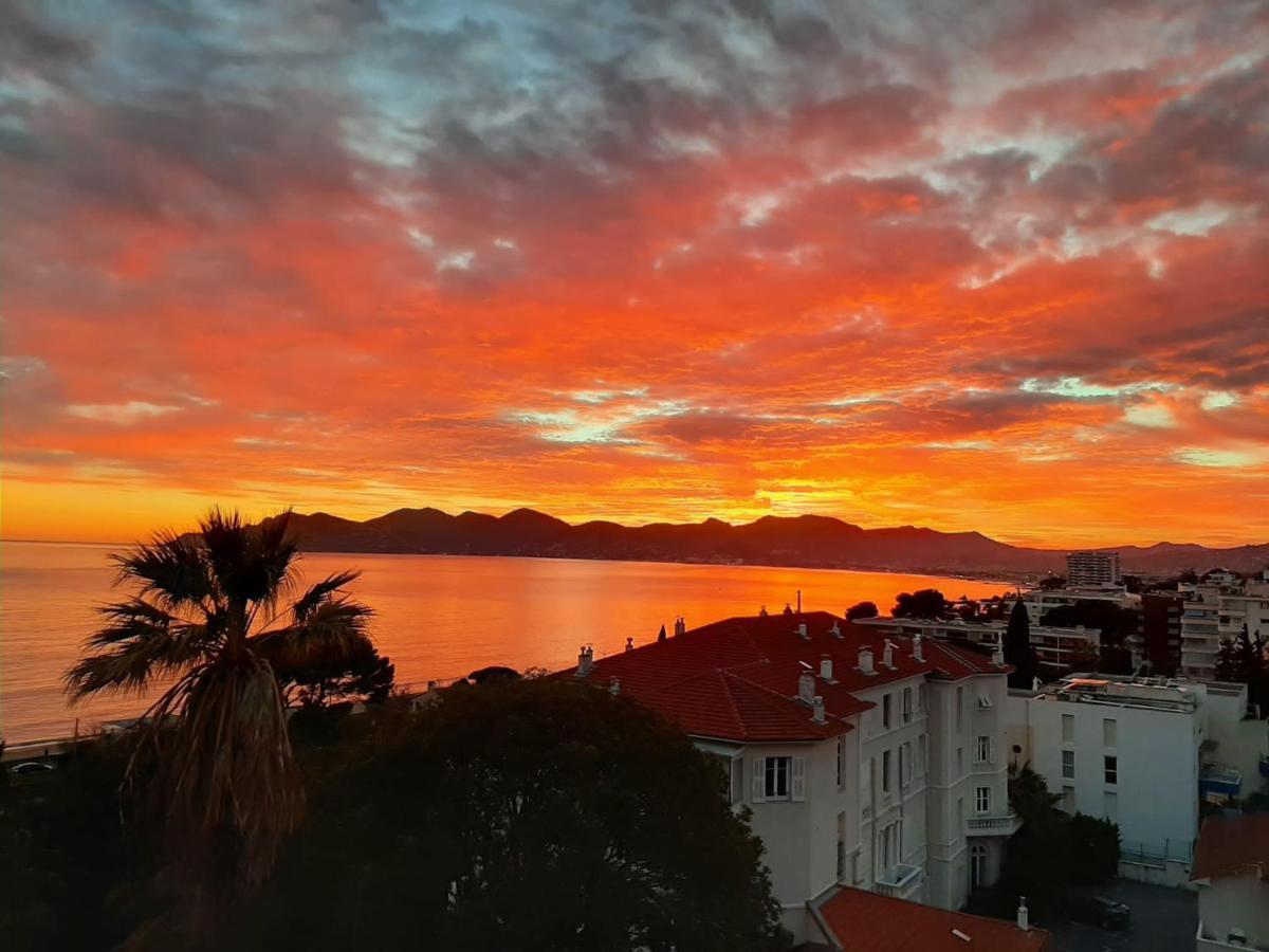 Plages Du Midi, Superbe Vue Mer, Grand Confort, 4 Pers Apartment Cannes