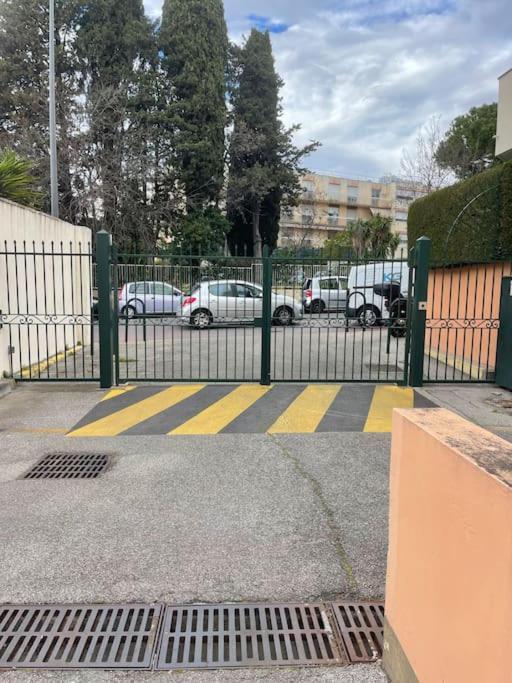 7mn From The Center/ Pool/parking Apartment Cannes