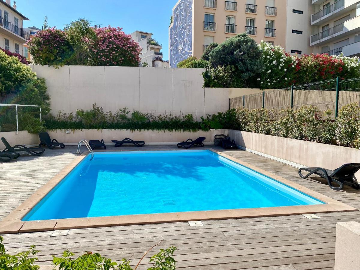 Les Sylades By Scls Locations Apartment