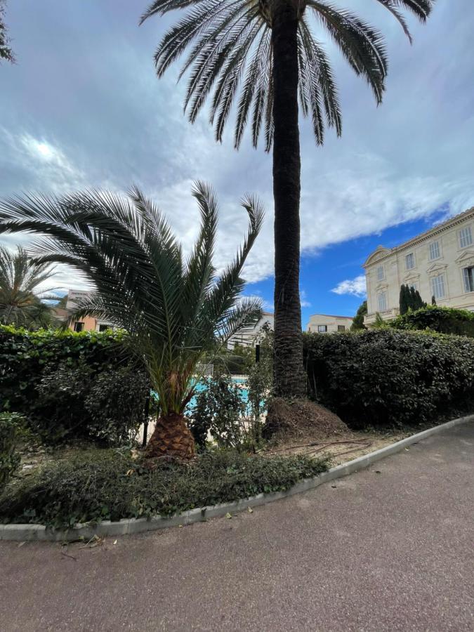 7mn From The Center/ Pool/parking Apartment *