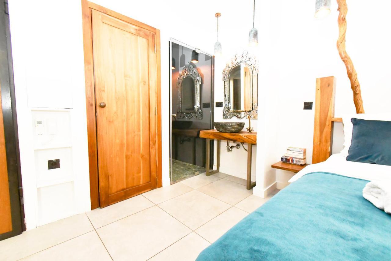 Design Yourhosthelper Apartment Cannes