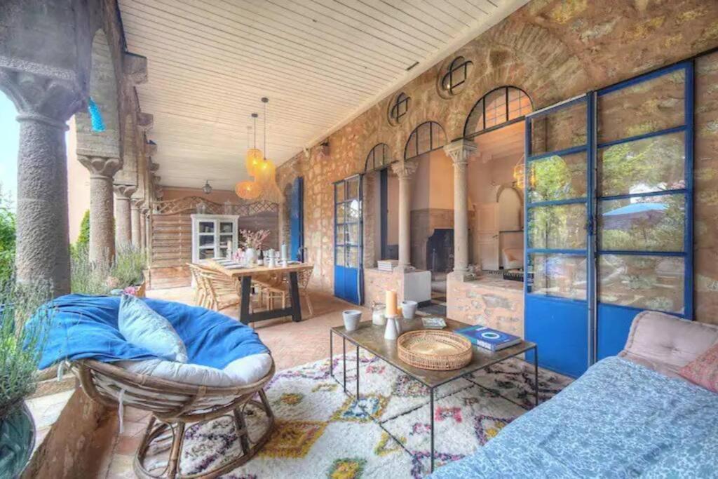 Charming In A Manor In Appartement Cannes
