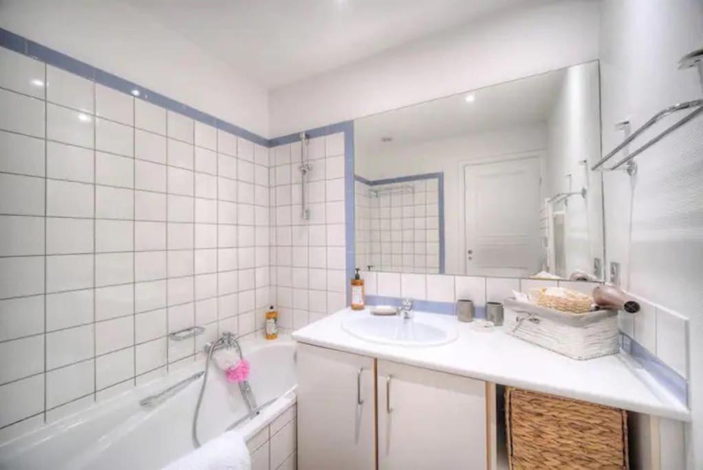 Charming In A Manor In Appartement *