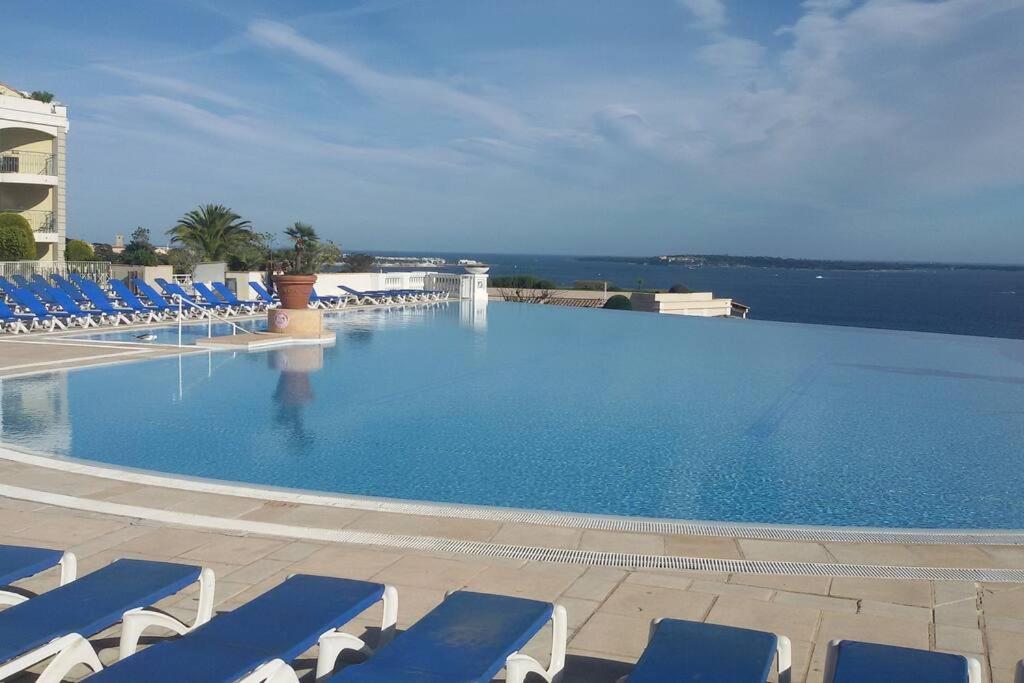 Renove, Piscine A Debordement, Vue Apartment Cannes