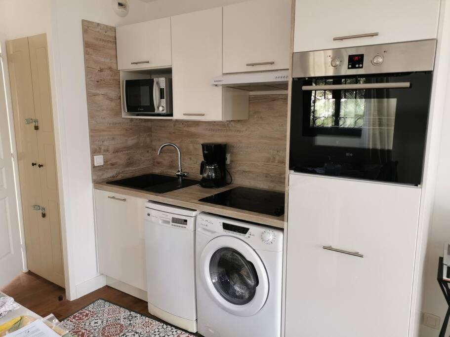 Renove, Piscine A Debordement, Vue Apartment Cannes