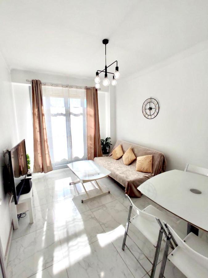 Centre De - Spacieux 65 M2 Appartement Cannes
