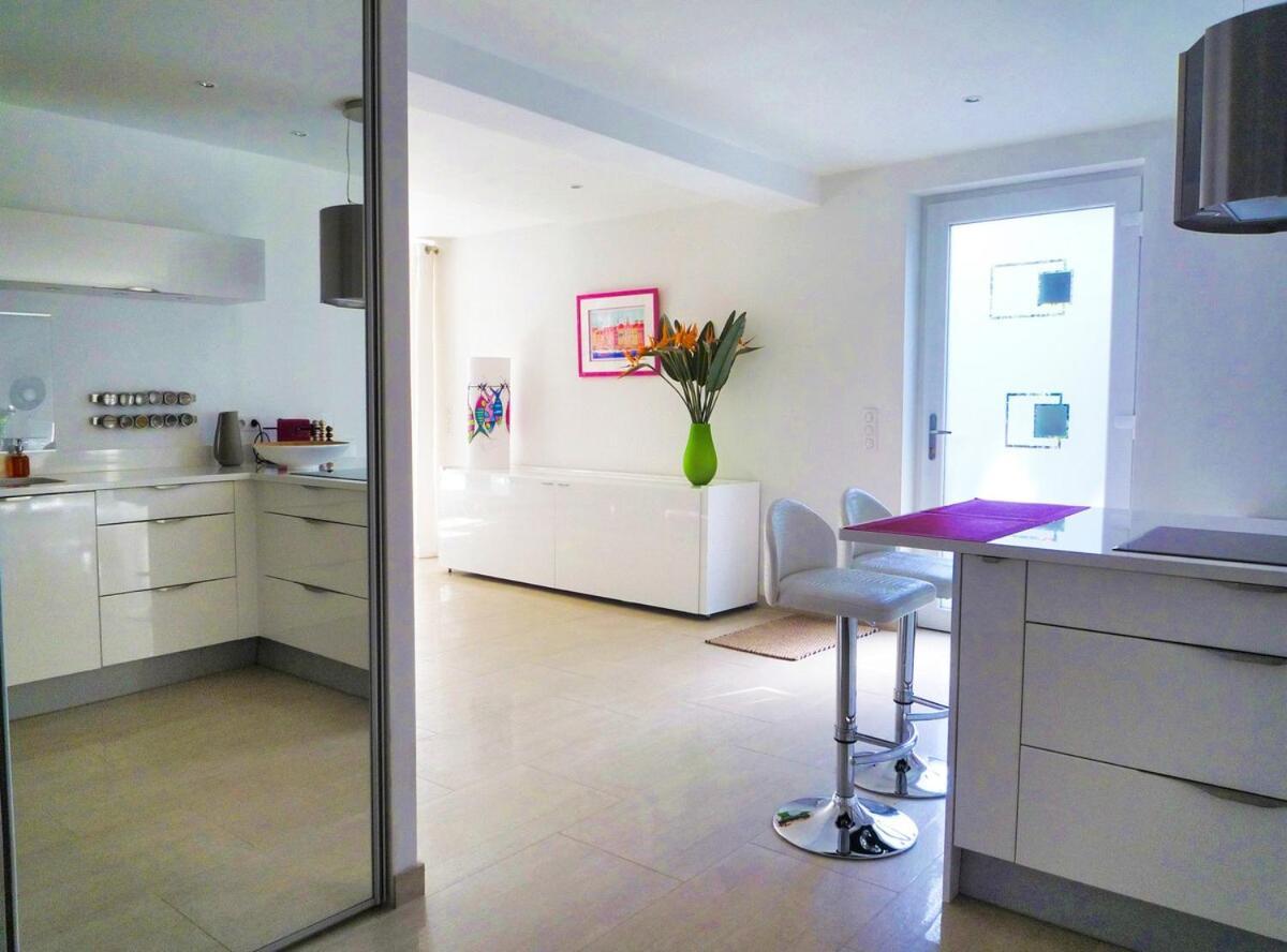 Apartment Beautiful And Spacious With A Lovely Garden