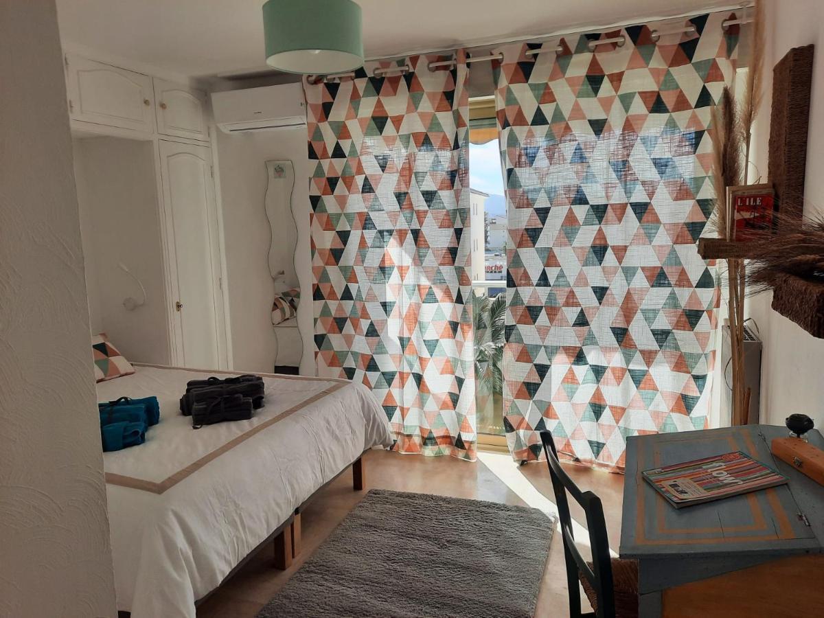 Proche Avec Grand Balcon Apartment