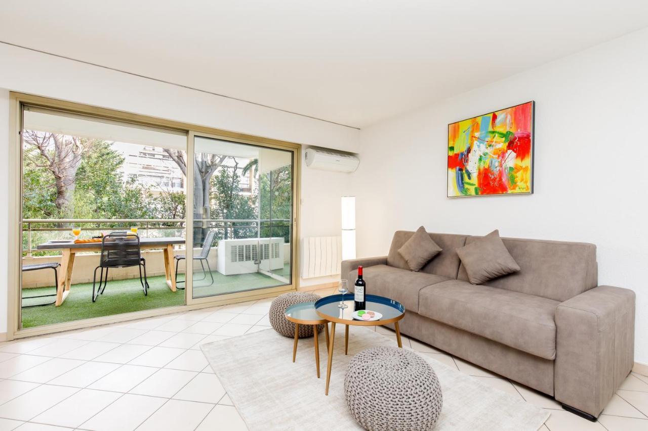 Select Yourhosthelper Apartment Cannes