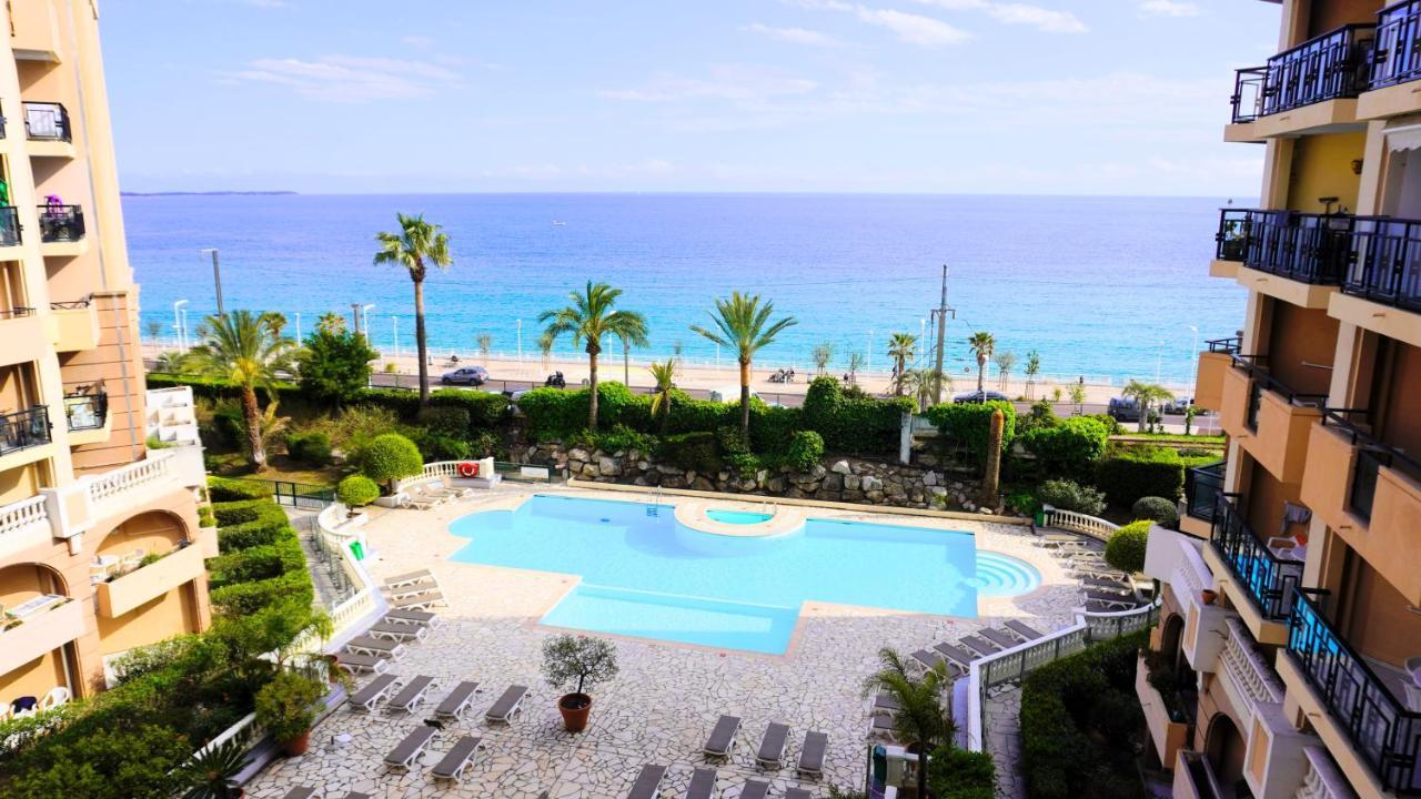 556, Vue Et Piscine By Palmazur