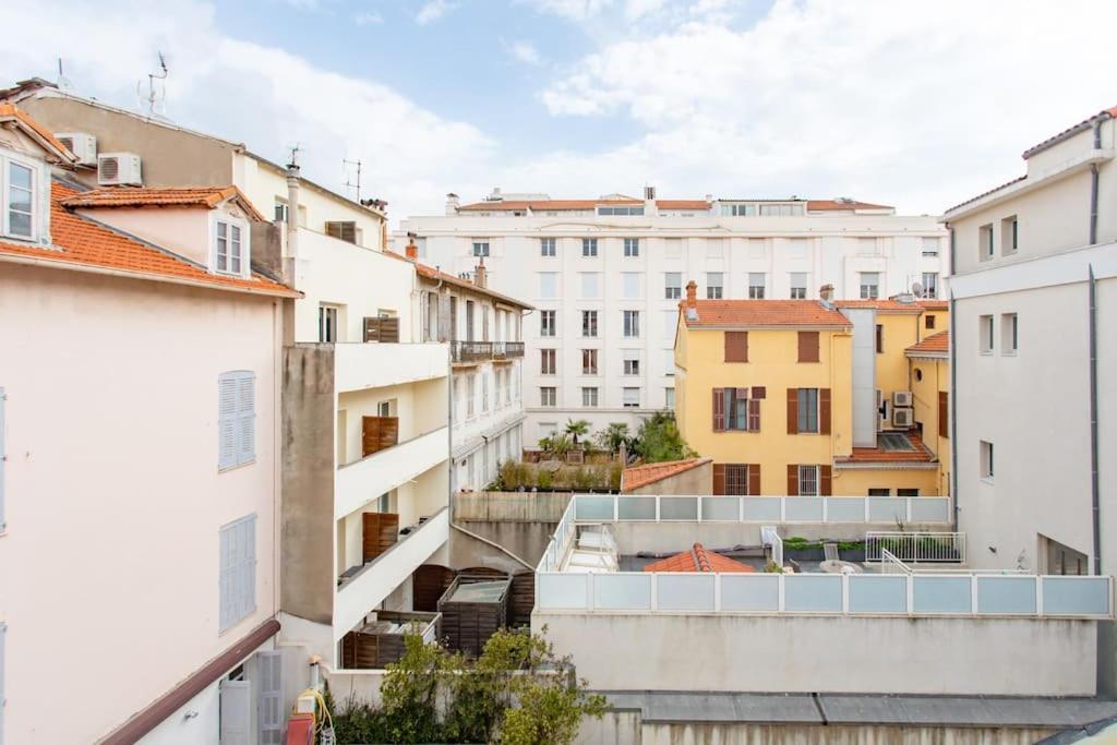 C16 - 2 Bdr Rue Antibes 4 Min Palais Festivals - Ac & Terrace Apartment *