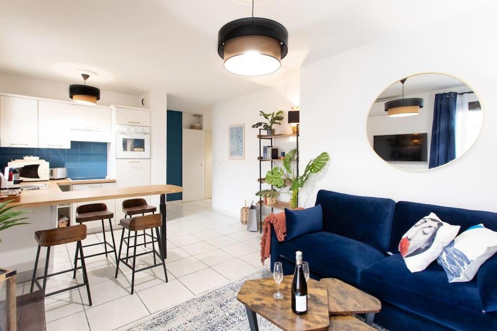 C16 - 2 Bdr Rue Antibes 4 Min Palais Festivals - Ac & Terrace Apartment *