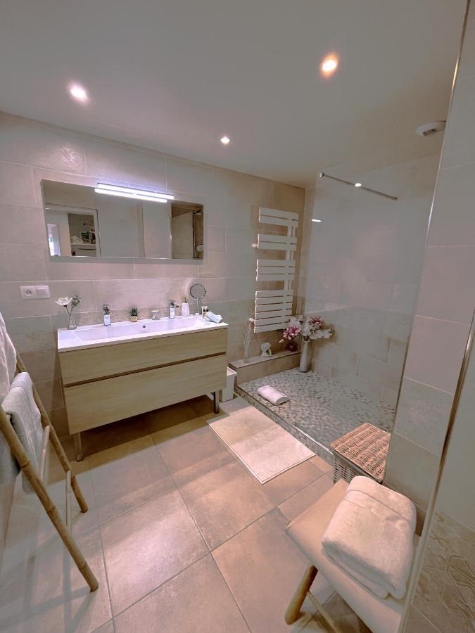 Apartment Cosy Calme Central-terrasse Proche Palais *