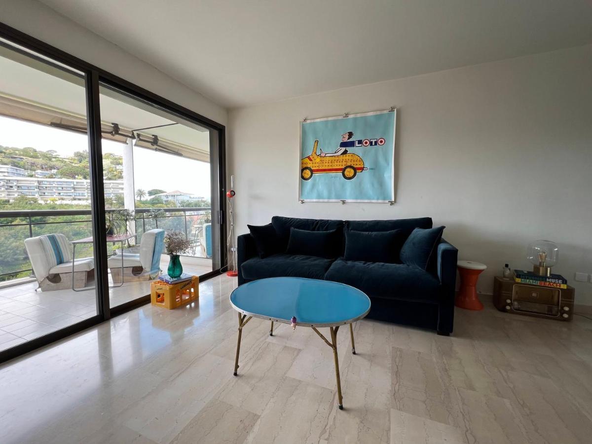 Apartment Superbe Studio Avec Terrasse, Vue Panoramique, Piscine, Parking Ferme Gratuit Cannes