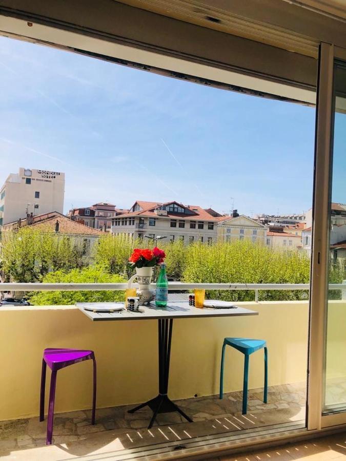 Croisette Banane 4 Sleeps Cannes