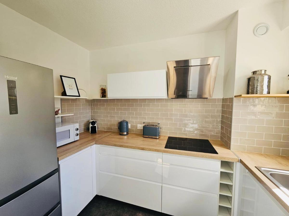 Le Week Riviera: Spacious 3-star In With Terrace And Garage Apartment